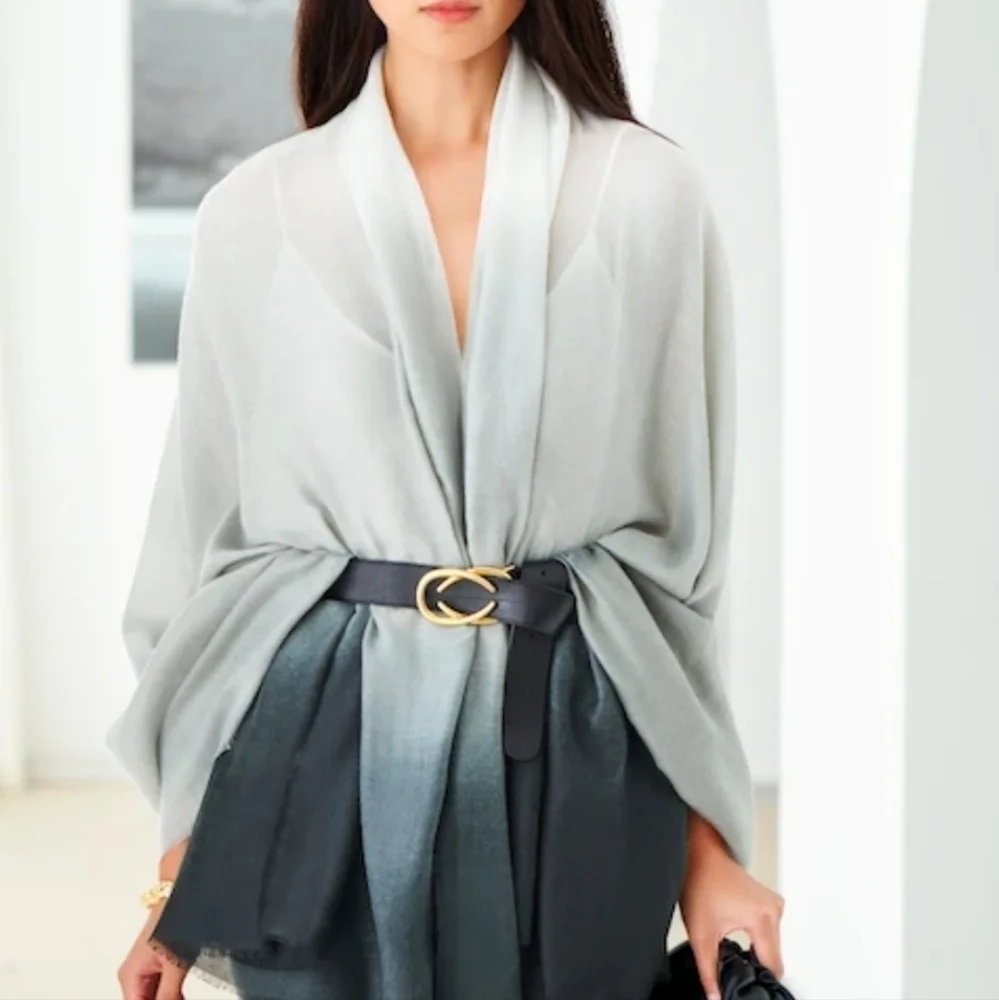 CUSHNIE Thin Knit Scarf Grey Horizon Ombre Blanket Soft Luxurious Oversized Cozy